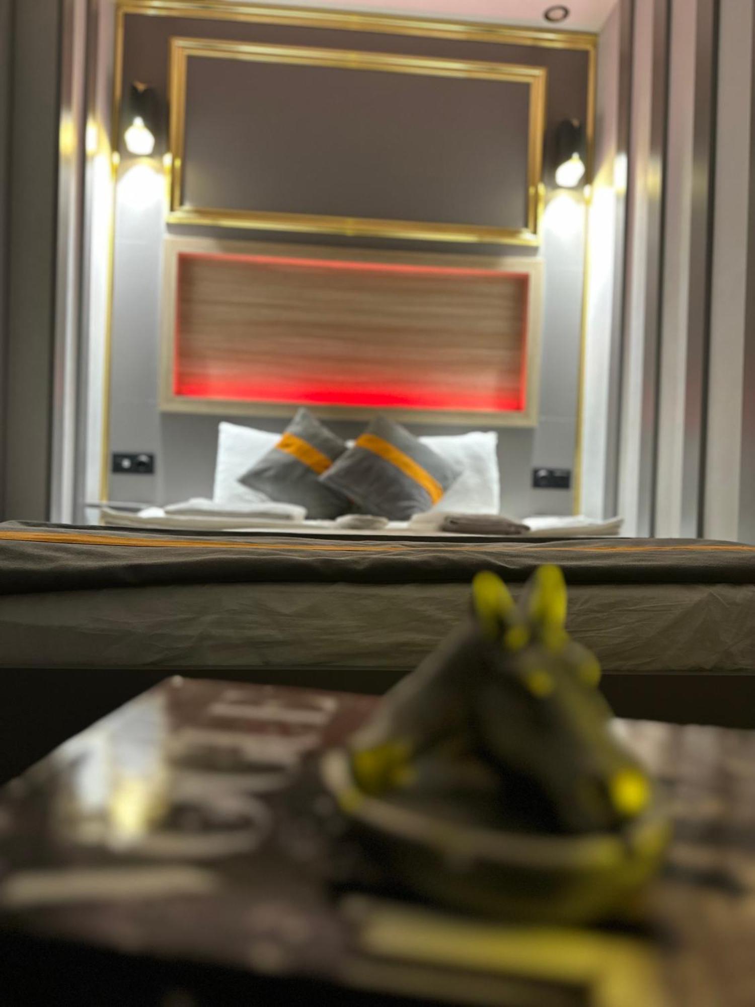 Taksim Larissa Hotel Suites 이스탄불 외부 사진