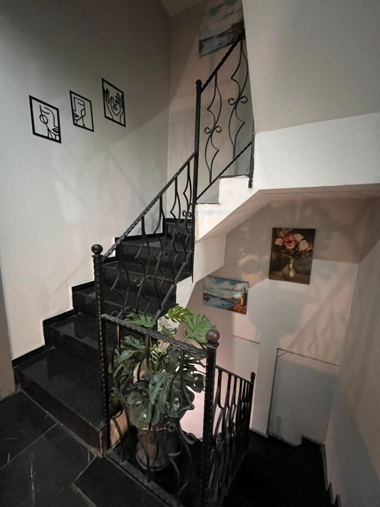 Taksim Larissa Hotel Suites 이스탄불 외부 사진