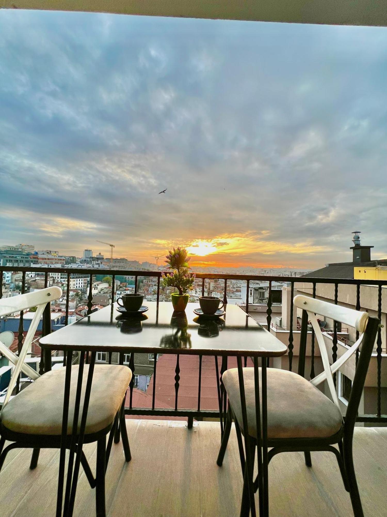 Taksim Larissa Hotel Suites 이스탄불 외부 사진