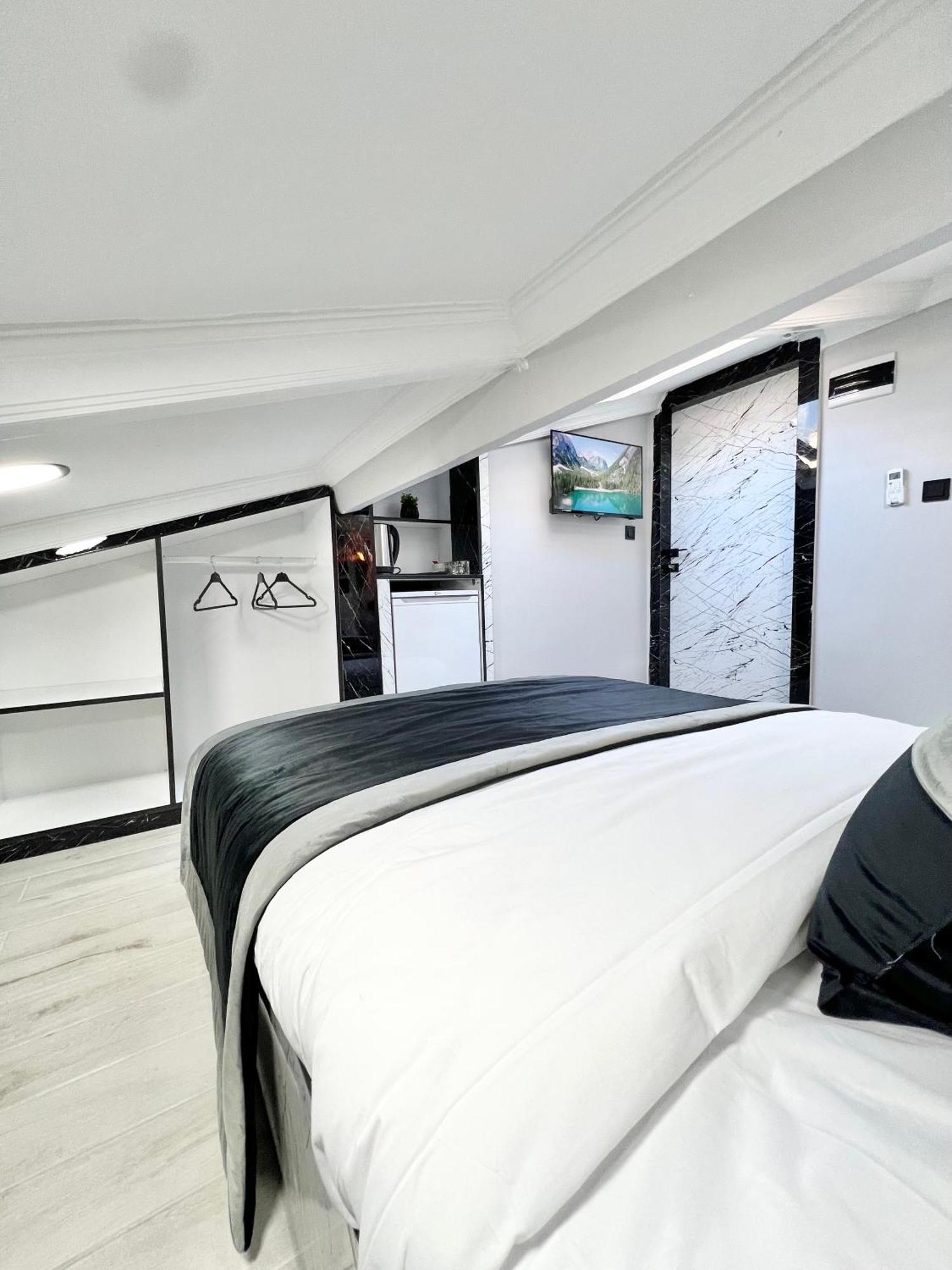 Taksim Larissa Hotel Suites 이스탄불 외부 사진