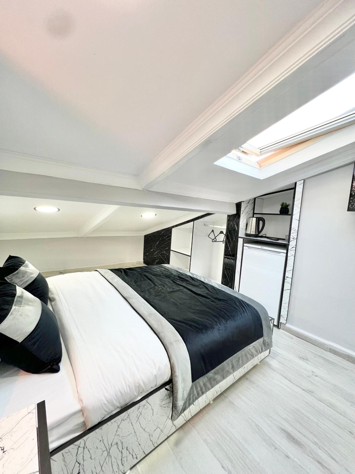 Taksim Larissa Hotel Suites 이스탄불 외부 사진