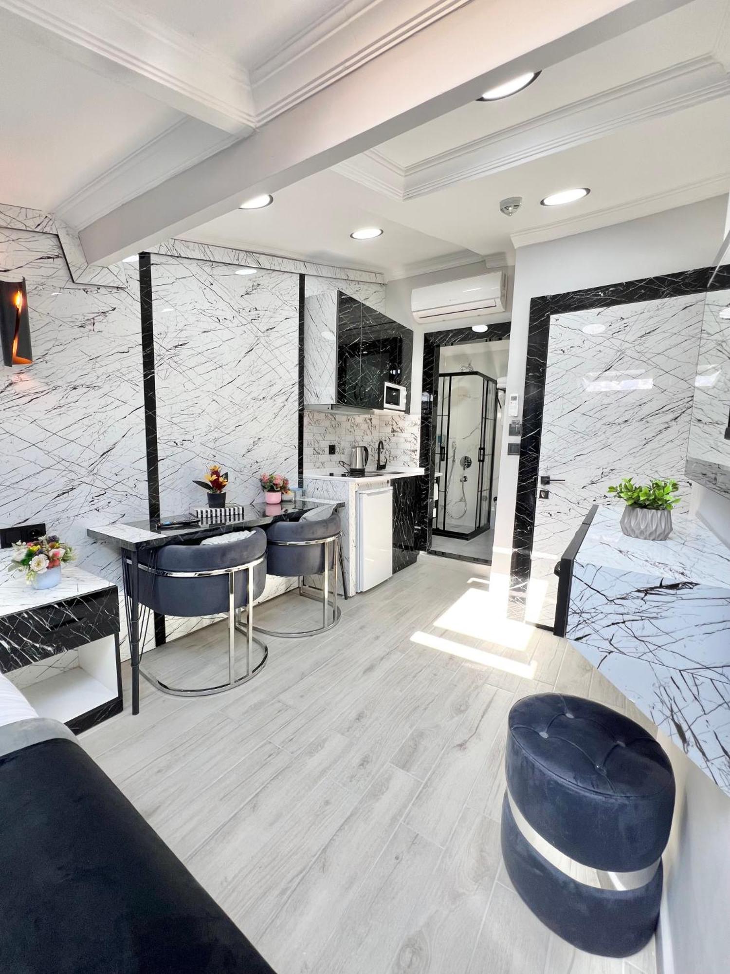 Taksim Larissa Hotel Suites 이스탄불 외부 사진