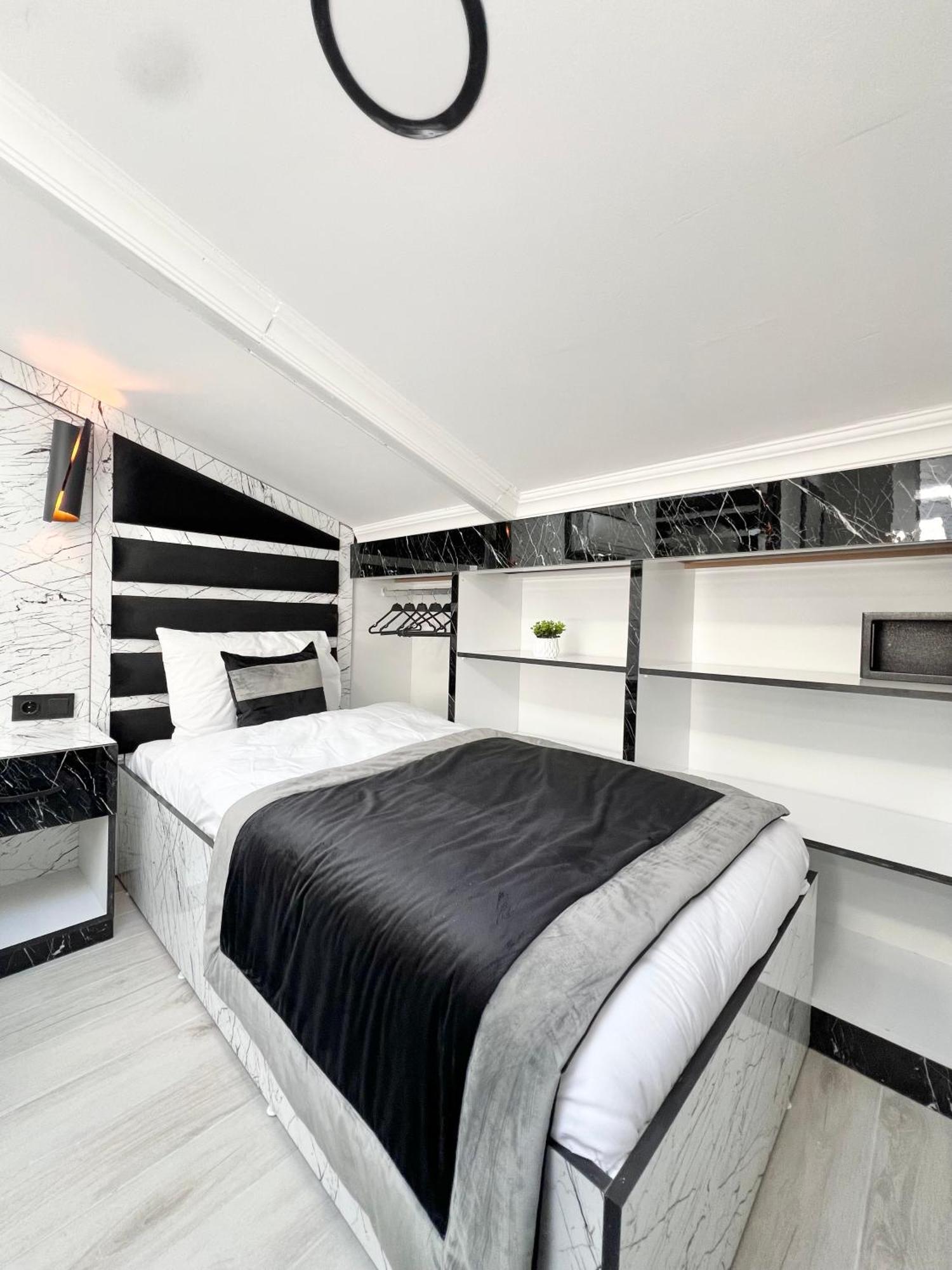 Taksim Larissa Hotel Suites 이스탄불 외부 사진