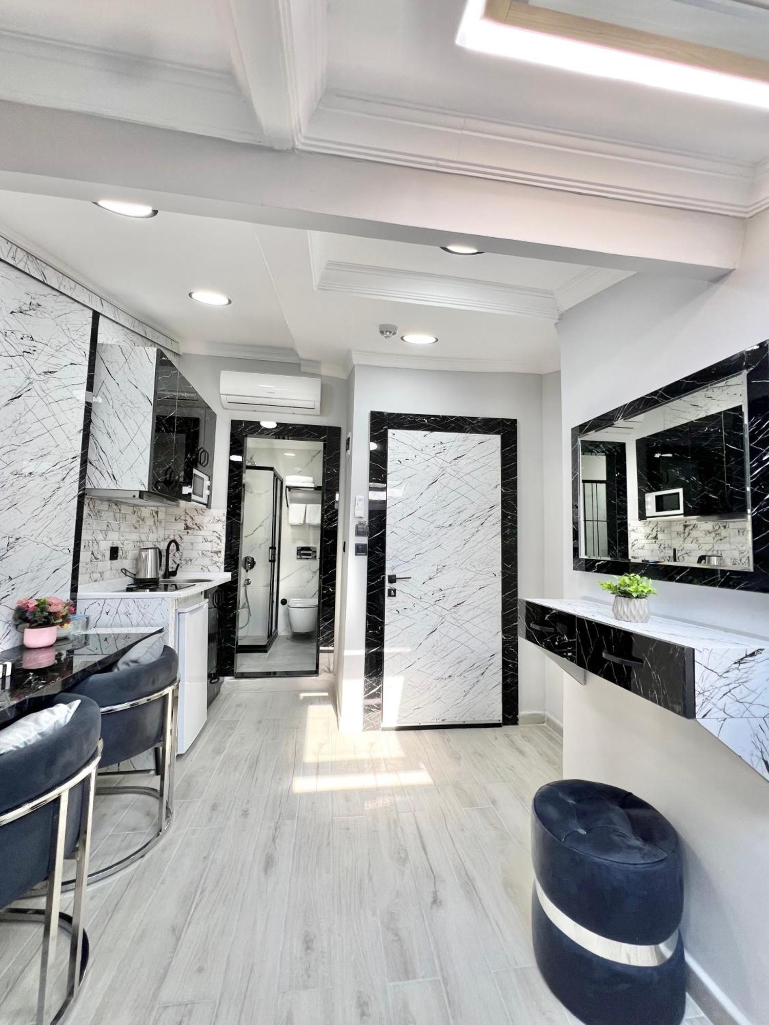 Taksim Larissa Hotel Suites 이스탄불 외부 사진